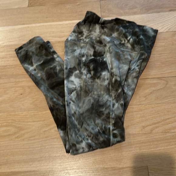 Lululemon Align High-Rise Pant  diamond, die olive with Pockets 25’’ NWOT - Picture 3 of 4